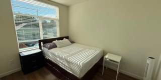 Fully Furnished - 9 Bed 3 Bath U-District Home! Gallery 12