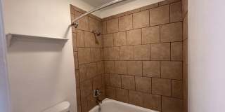 1 BR Condo in Greenbriar Walking Distance to U of M! Gallery 7