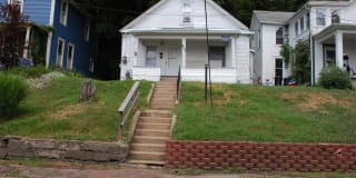 103 Franklin Ave Gallery 1