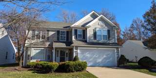 Luxurious 4 Bed, 2.5 Bath Home in Pin Oak Preserve, Avon Gallery 1