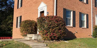 6236 DUCKETTS Lane Gallery 1