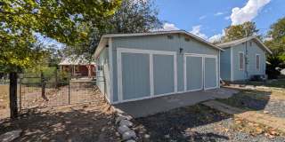 2/1 House With a Detached Garage / Garage Has Pool Table & Bathroom / Large Corner Lot / NBISD Gallery 51