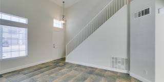200 Luninborg Street Gallery 33