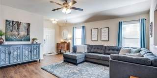 1606 Meadow Creek Drive Gallery 7