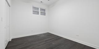 1952 W Ohio Street Gallery 28