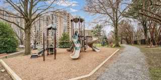 5901 MOUNT EAGLE Drive Gallery 42