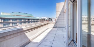 2400 M Gallery 44
