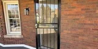 1341 & 1343 Seward Street Gallery 24