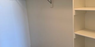 Beautiful Well Maintained 3 bedroom 3.5 bathroom Home Gallery 12