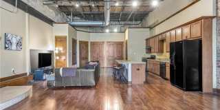 211 N Main Street Gallery 9