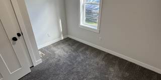 914 Lakeside Avenue Gallery 13