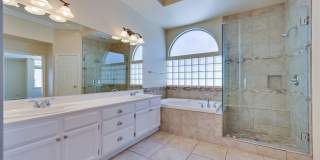 SE!! 4 Bedrooms!! Single Story!! NO HOA!! 3 Car Garage!!! Pool!!! Spa!!! RV Parking!!! Low maintenance Landscape!! Gallery 18