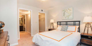 Lake Pointe Gallery 16