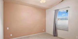 Bloomington Beauty-Landscaping INCLUDED!  6 month lease only Gallery 25