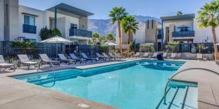 205 The Riv Gallery 38