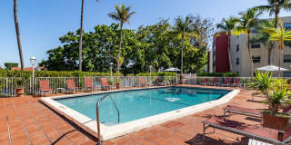 Lago Club Apartments Gallery 3