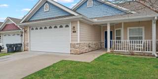 AVAILABLE NOW! Beautiful 3 bedroom townhome located in Waco! Gallery 1