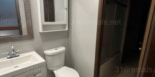$1545 - 2 bed 1.5 bath - Duplex located in Riverside Gallery 19