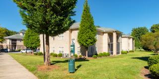 Marshall Square Apartments Gallery 25