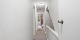 214 WASHINGTON Street Gallery 28
