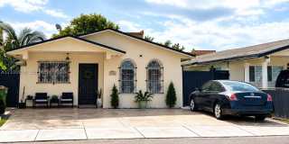 1096 W 40th Pl Gallery 1