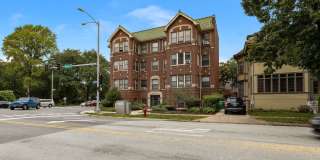 Sweet Oak Park One Bed in a Great Location Gallery 1