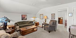 9821 English Elm Street Gallery 35