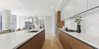 146 W Erie Street Gallery 4