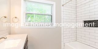 10685 Plainfield Road Gallery 11