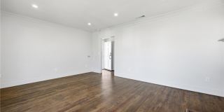 8802 S Wilton Place Gallery 5