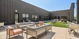 District South Gallery 22