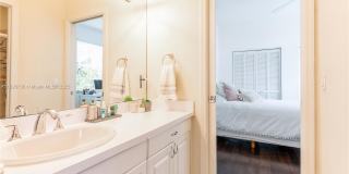 5774 SW 76th Ter Gallery 31