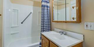 3914 HERSCHEL Street Gallery 16