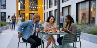 Post Chicago Gallery 106