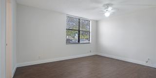 109 Lake Emerald Drive Gallery 15