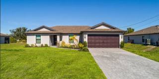 NOW AVAILABLE - 3/2 with 2 Car Garage in Mirror Lakes! NOW AVAILABLE - 3/2 with 2 Car Garage in Mirror Lakes! Gallery 1