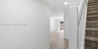 82 SW 3rd Ct Gallery 8