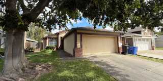 3 bed / 2 bath | Elk Grove Home Available Now Gallery 1