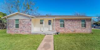 900 Elizabeth Boulevard Gallery 1