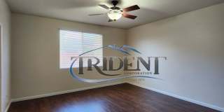 3-bedroom 2-bath home with den located in Edgewater Gallery 19
