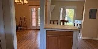 2521 Fairmount Avenue Gallery 19