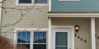 Fantastic 2-Bedroom Townhome in Briargate! Union and Lexington. Gallery 1