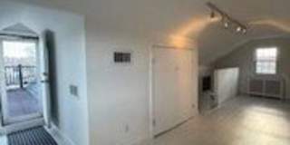 733 E Walnut Street Gallery 13