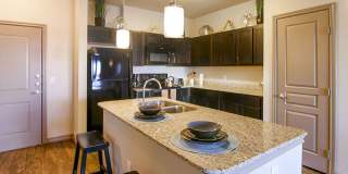 Anatole on Briarwood Gallery 36