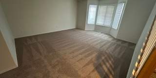 Spacious 2 bed/2.5 bath with bonus room townhome off Road 68 Gallery 35