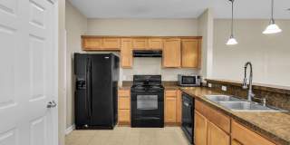 Charming 3-Bed Townhome in Prime Richmond Hill Location! Gallery 11