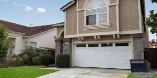 $4,800 / Stunning 4BR/3BA Family Home in Union City Gallery 1