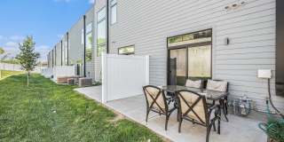 -Live Bold at The Ten – Modern 3BR / 2.5BA Townhome + Elevator Gallery 51