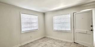 1/2 Block to the Beach & Main Beach Park! 1/2 Block to the Beach & Main Beach Park! Gallery 9