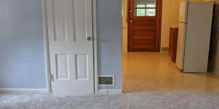 1906 E Mifflin St Gallery 18